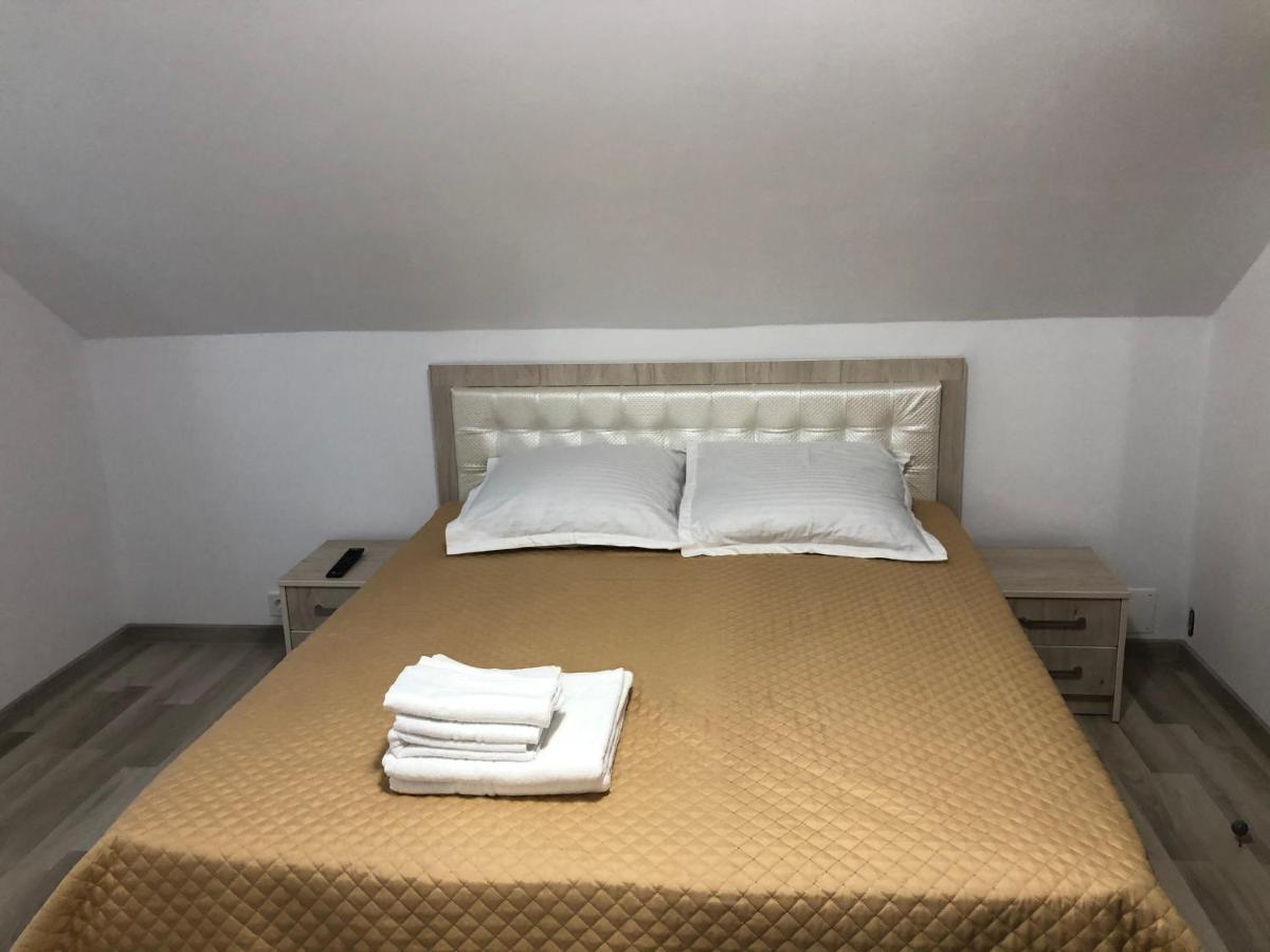 Hotel Casa Todea Cîmpeni Exteriér fotografie